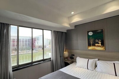 Shanghai Blues Fashion Hotel (Qingpu Zhujiajiao Ancient Town)