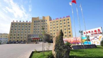 المنشأة من الخارج