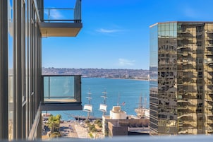 Deluxe Apartment, 2 Bedrooms, Bay View (QueenBed) (Self Check-in with Virtual Front Desk) | Balcony view