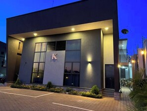 Exterior - DLK Living - K2

 (Kira Town)