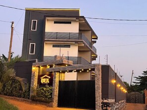 Exterior - DLK Living - K1

 (Kira Town)