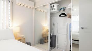 1 soverom, skrivebord, strykejern/-brett og wi-fi (inkludert)