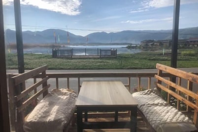 Wuhu Huguang Mountain House Inn