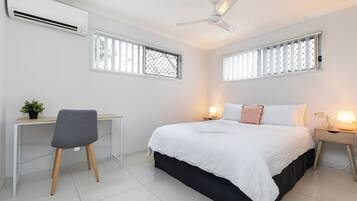 1 bedroom, desk, iron/ironing board, free WiFi