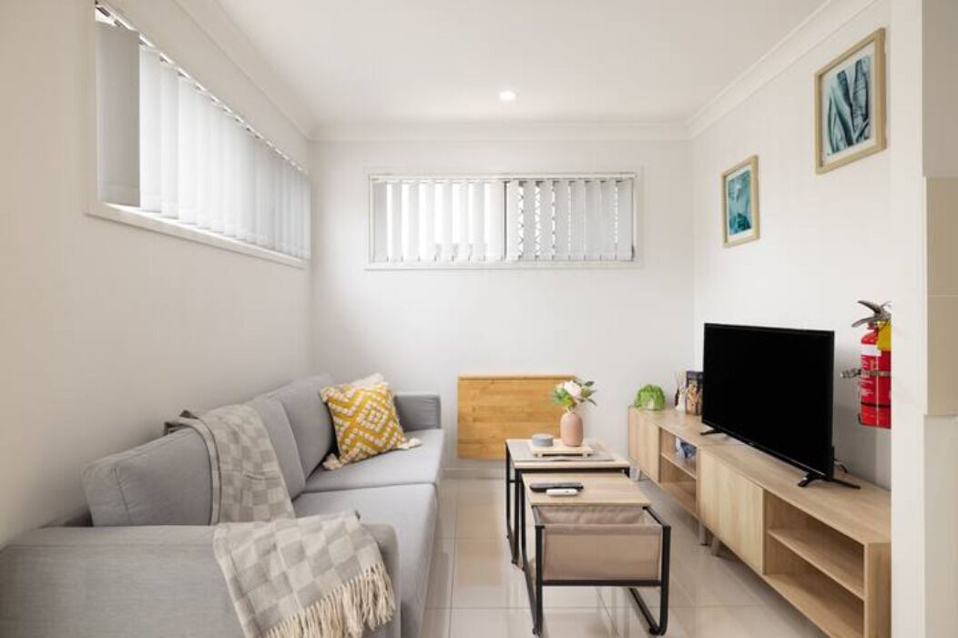 Clean 1 Bdr Apt W/ Ac & Kitchen | Parking | 139af1 - Oxley