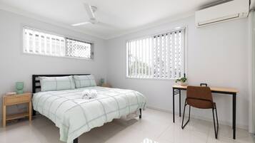 1 bedroom, desk, iron/ironing board, free WiFi