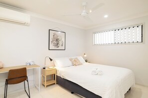 1 bedroom, desk, iron/ironing board, free WiFi