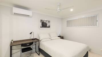 1 bedroom, desk, iron/ironing board, free WiFi