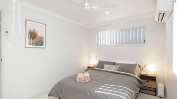 1 bedroom, desk, iron/ironing board, free WiFi