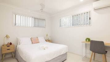1 bedroom, desk, iron/ironing board, free WiFi