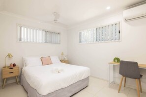 1 Schlafzimmer, Schreibtisch, Bügeleisen/Bügelbrett, kostenloses WLAN