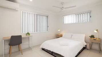 1 bedroom, desk, iron/ironing board, free WiFi