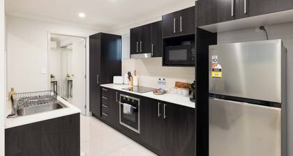 1 Bdr Apt w/ AC | Covered Parking | 414AF1