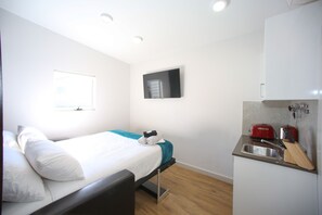 1 Schlafzimmer, Bügeleisen/Bügelbrett, kostenloses WLAN, Bettwäsche