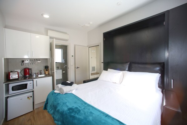 1 Schlafzimmer, Bügeleisen/Bügelbrett, kostenloses WLAN, Bettwäsche