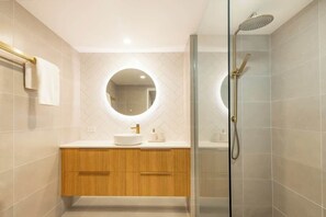 Shower, hair dryer, shampoo
