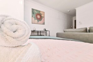 1 makuuhuone, silitysrauta/-lauta, ilmainen Wi-Fi, vuodevaatteet