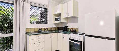 Fridge, microwave, oven, stovetop