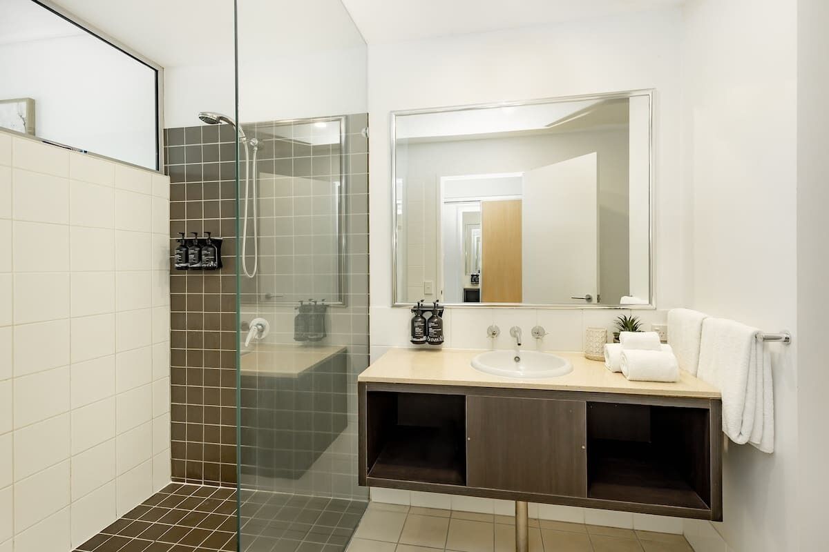 Shower, hair dryer, shampoo