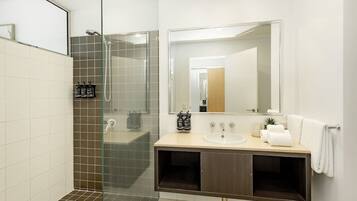 Shower, hair dryer, shampoo