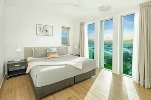 1 habitación, tabla de planchar con plancha, wifi gratis y ropa de cama