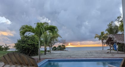 Beachfront Home w/ Pool, Volleyball & Rooftop View