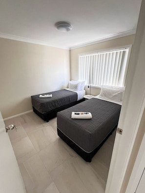 3 chambres, fer et planche Ă repasser, Wi-Fi gratuit, draps fournis
