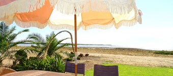 Pink Door by the Seashore, Port Broughton