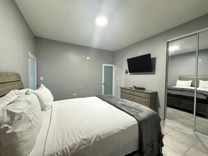 1 bedroom, iron/ironing board, WiFi, bed sheets