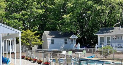 Pine View Lodge Old Orchard Beach - One Bedroom Suite