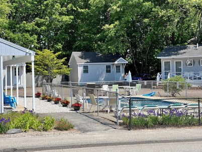 Pine View Lodge Old Orchard Beach - One Bedroom Suite