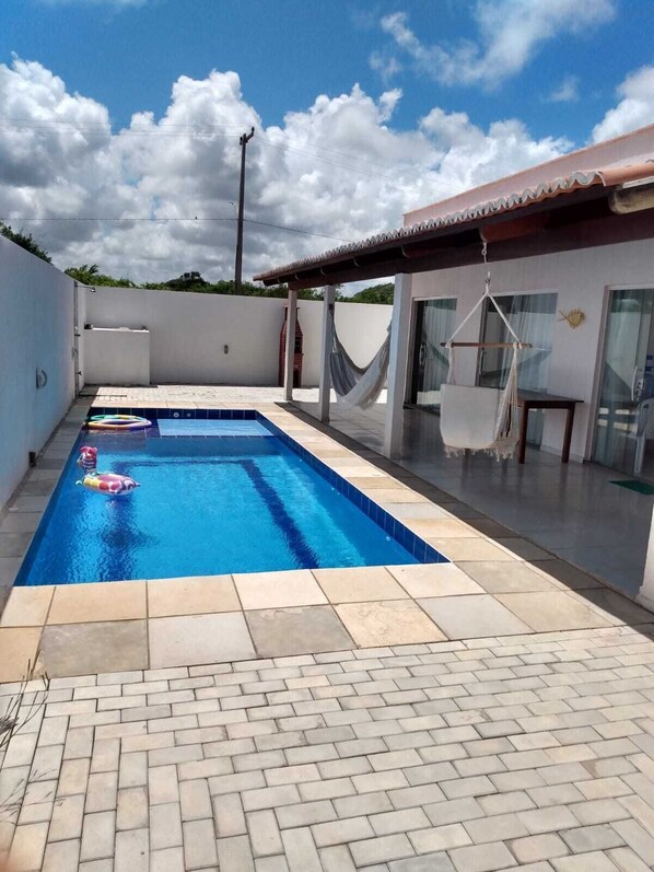 Piscine extérieure