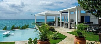 5BR Oceanfront Villa w/ Staff-WV