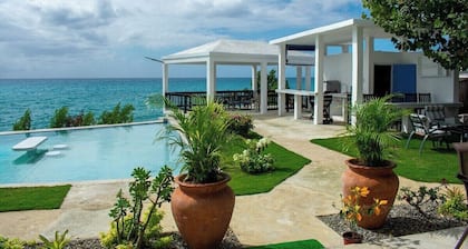 5BR Oceanfront Villa w/ Staff-WV