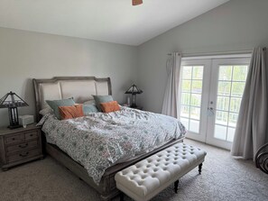 3 bedrooms, iron/ironing board, free WiFi, bed sheets