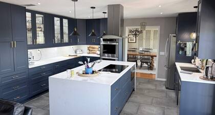 Self Contained, Lake Community, 3 bed, 4 bath, 2 story, 2000 sq ft House
