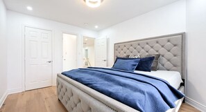 7 dormitoris, escriptori, planxa i posts de planxar i wifi gratuïta 