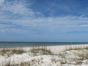 Solstolar och strandhanddukar