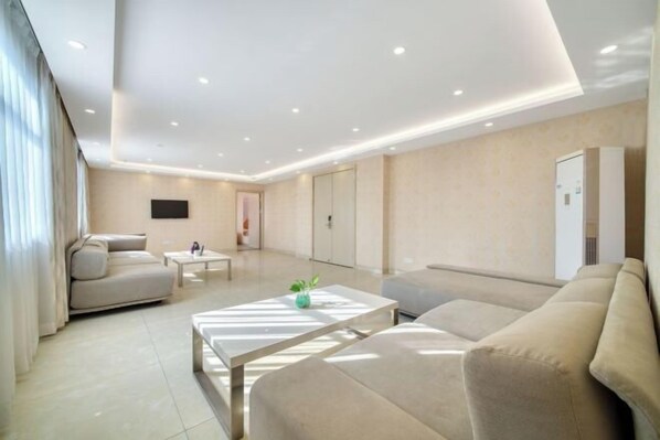 Room - Q+ Bailing Ejia Business Hotel (Shanghai International Tourism Resort) (Shanghai)