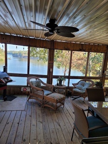 Perfect Lake Malone Get away with a beautiful Lake view