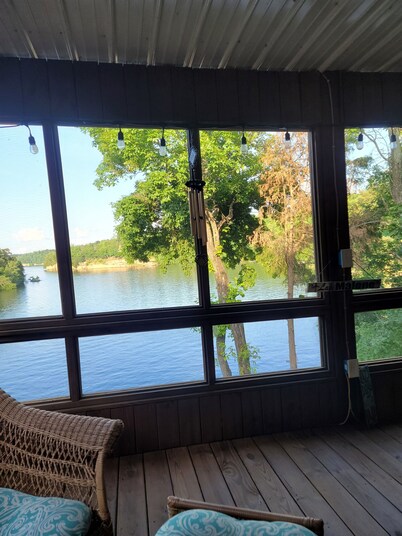 Perfect Lake Malone Get away with a beautiful Lake view