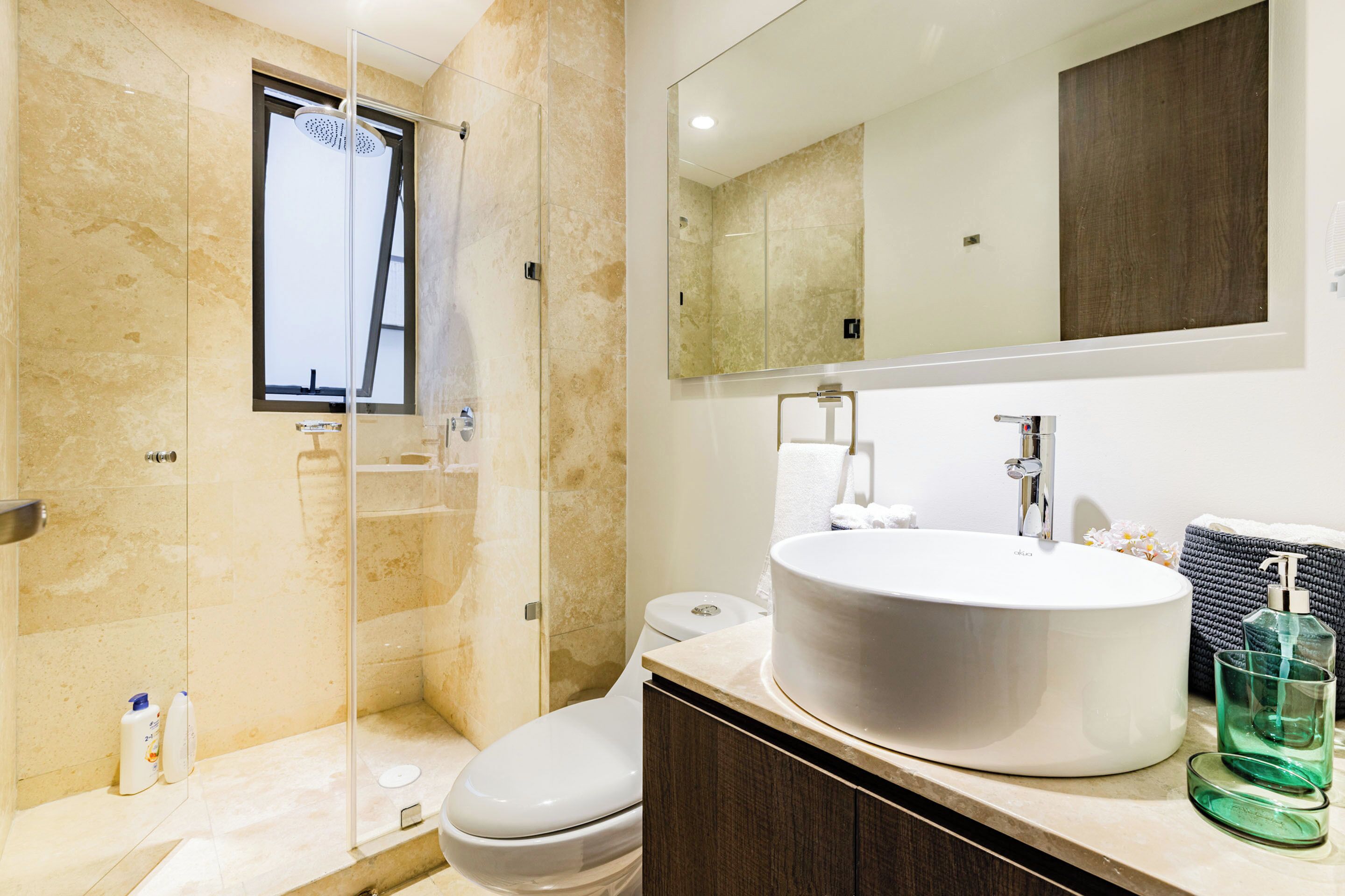 Apartment, 3 Bedrooms, Balcony, City View | Bathroom