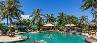 Charming and immaculate, fully furnished 3-bedroom 3 bath townhouse in Ko'Olina!