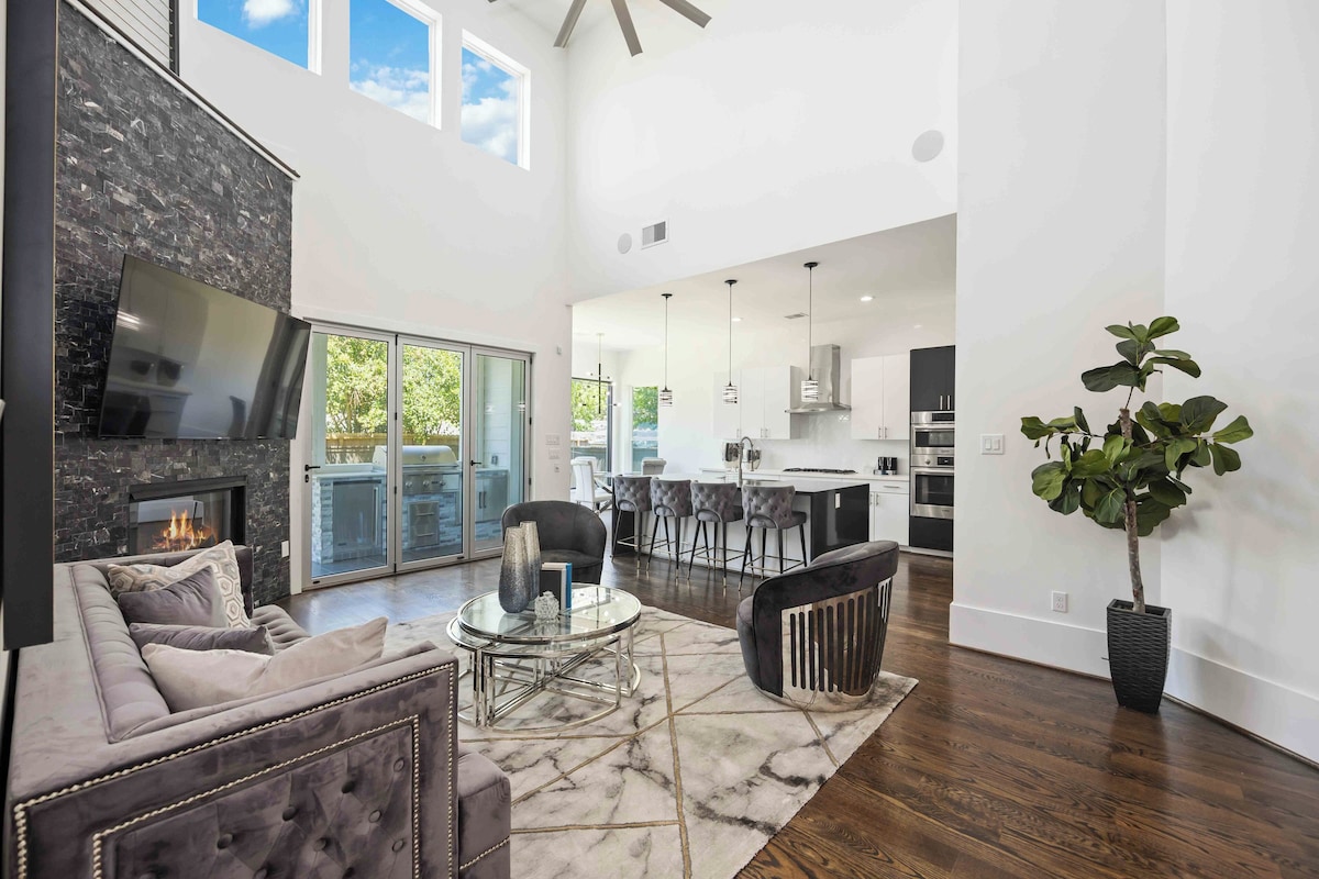 Photo 11 of Spacious 5-bedroom house In Houston, TX