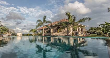 Villa Mayurana - Signature Suite, Pool View, Poolside