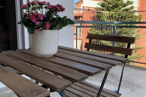 Outdoor dining - Charming apartment in Rome San Giovanni (Roma)