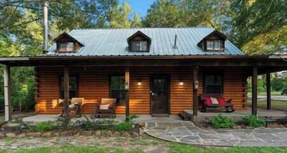 Log home on 4.4 acres| Hot tub | 20kw Generator, Log home on 4.4 acres| Hot tub | 20kw Generator