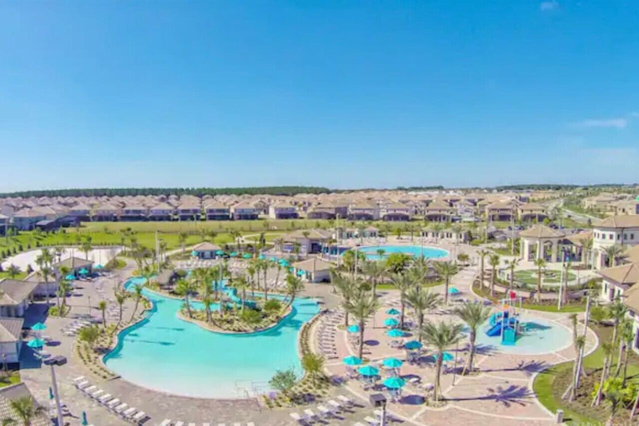 Et oppvarmet basseng