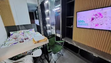 1 bedroom, WiFi, bed sheets