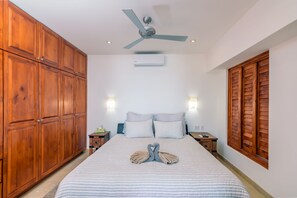 1 chambre, coffres-forts dans les chambres, fer et planche à repasser